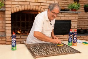 limpar grelha do churrasco