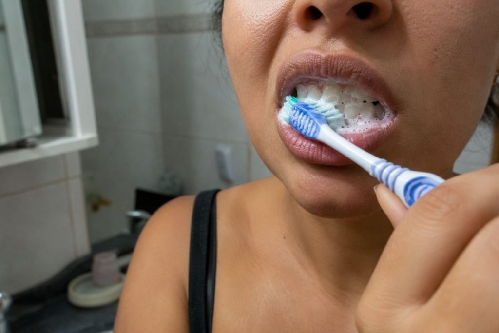 María Gámez, dentista: “A escova de dentes deve ser trocada a cada três meses”