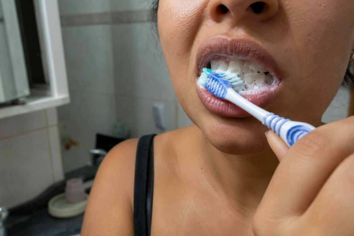 María Gámez, dentista: “A escova de dentes deve ser trocada a cada três meses”