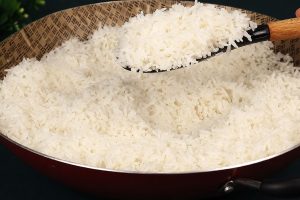 como deixar o arroz soltinho e branquinho