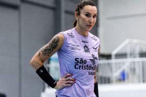 CBV barra atletas trans em competições femininas de vôlei