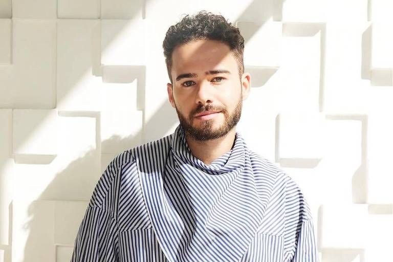 Influenciador é condenado por difamar ex no Grindr e no Instagram