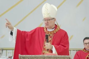 Homilia de Dom Adair José Guimarães durante a Romaria de Nossa Senhora do Muquém foi transmitida pelo canal do Santuário de Nossa Senhora da Abadia do Muquém no YouTube. (Reprodução/YouTube)