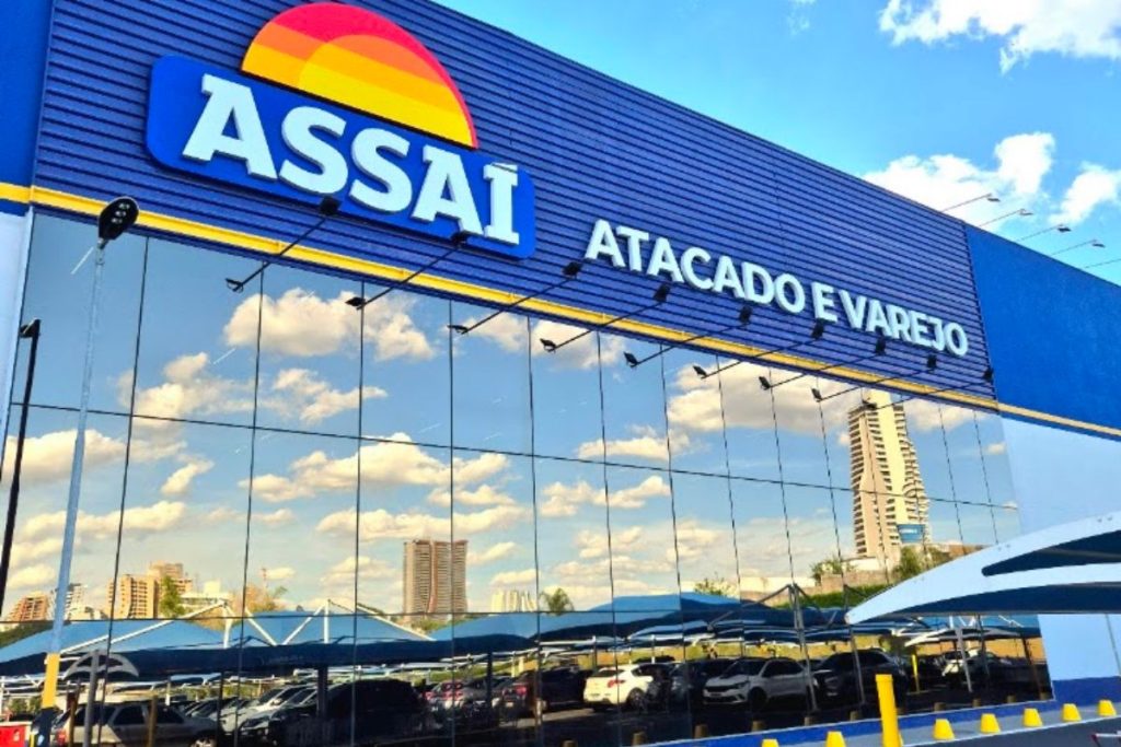 Assaí Atacadista está com mais de 220 vagas abertas em cinco municípios goianos. (Foto: Divulgação/Assaí Atacadista)