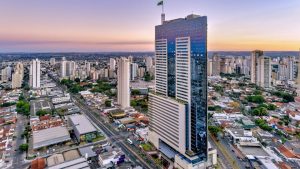 As oportunidades também são destinadas a pessoas com deficiência (PCDs). (Foto: Reprodução/Órion Business & Health Complex)
