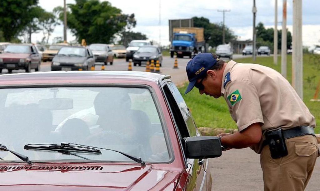 multa por falta de cinto de segurança