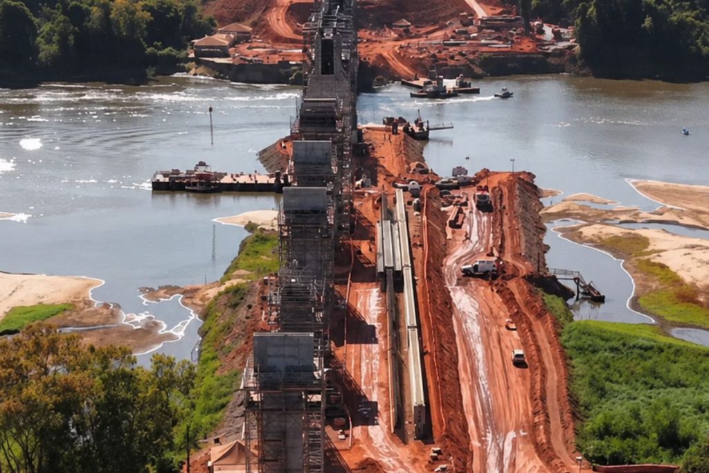 A ponte terá cerca de 1,6 km de extensão sobre o Rio Araguaia. (Foto: Reprodução/Instagram/@edverton_monte)