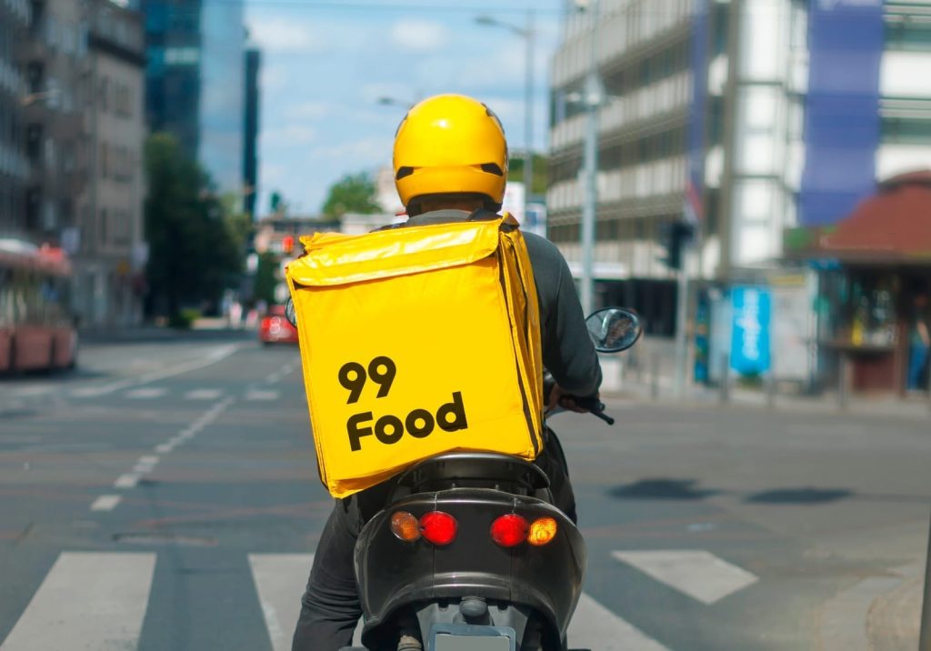 Pedidos de comida saudável disparam mais de 700% em Goiânia e mudam rotina do delivery