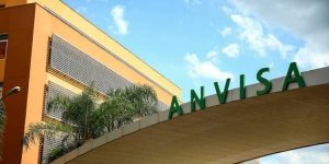 Anvisa e Dinavisa, do Paraguai, firmam acordo para combater produtos ilegais e trocar informações