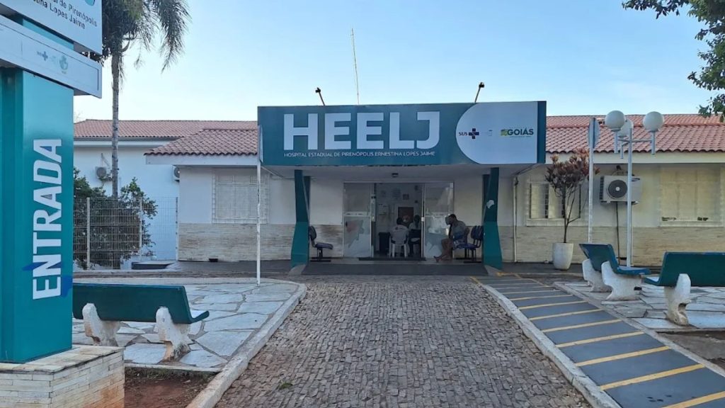 Hospital Estadual de Pirenópolis Ernestina Lopes Jaime (HEELJ). jovem