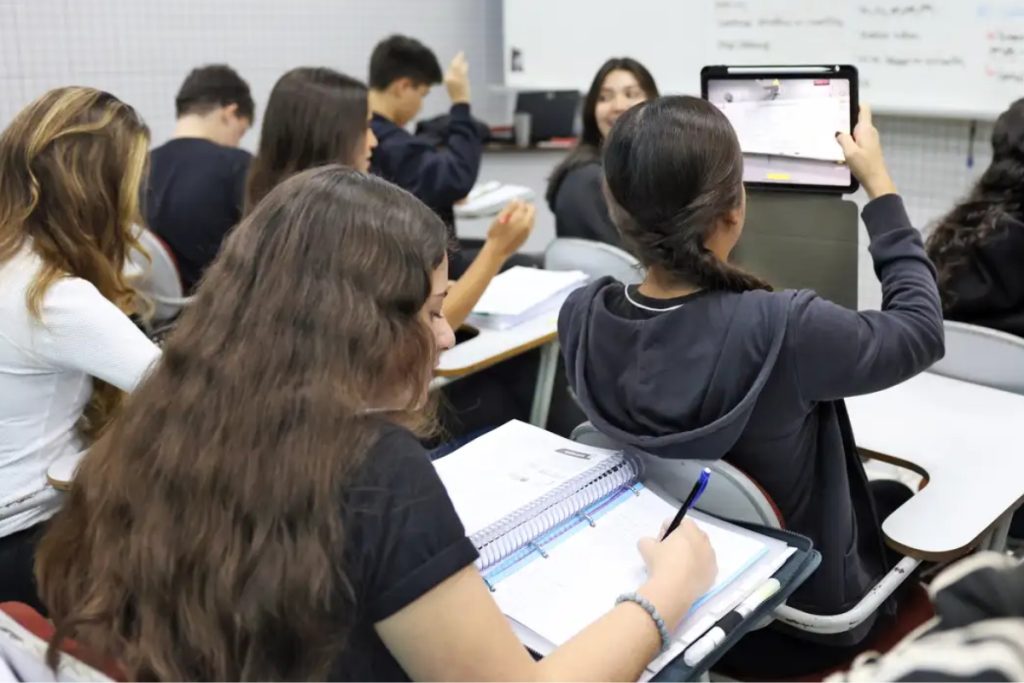Pé-de-Meia 2026: nascidos em março e abril recebem parcela nesta terça
