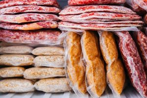 porções de carne congelada