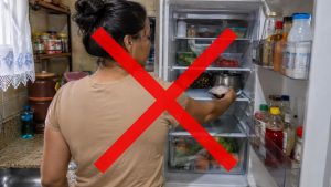 como guardar cebola cortada