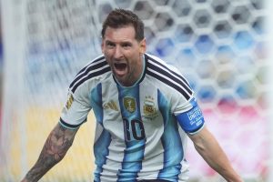 Messi anuncia aposentadoria da seleção argentina após 20 anos