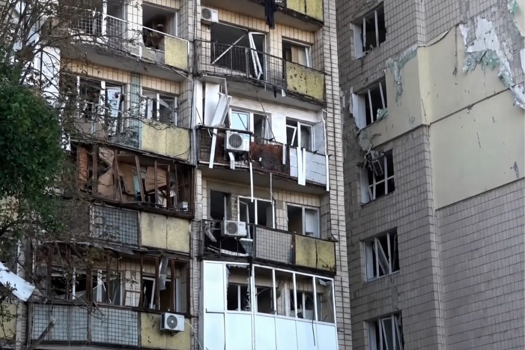 Rússia bombardeia Kiev e deixa 12 mortos