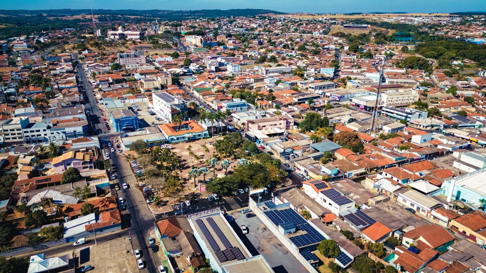 As inscrições seguem abertas até 28 de setembro e contemplam cargos de níveis fundamental, médio e superior. (Foto: Reprodução/Prefeitura de Trindade)