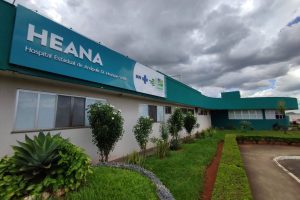 Vagas abertas para assistente administrativo, cozinheira, maqueiro, recepcionista, assistente social, psicólogo e nutricionista no Heana; veja como se inscrever