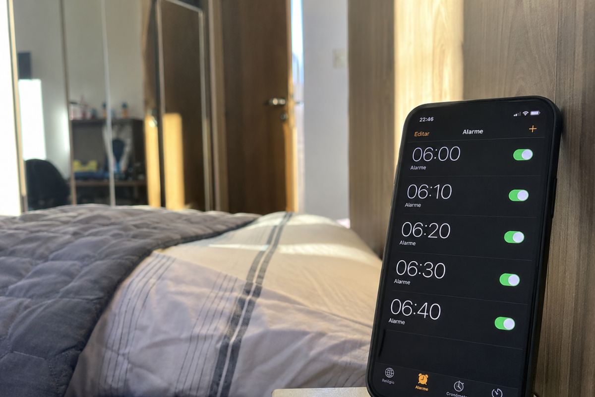 vários depertadores no celular