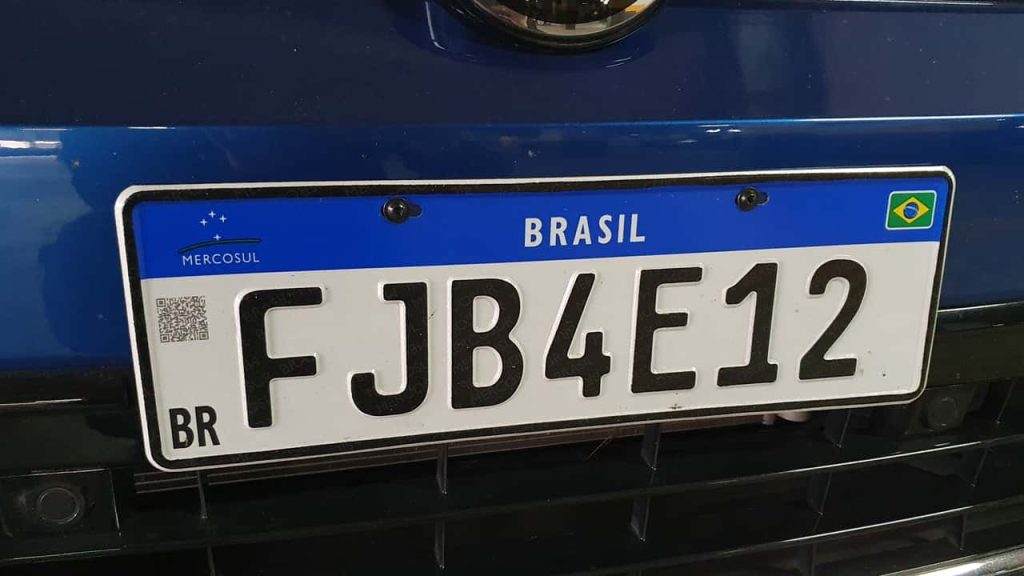 O que significa as três primeiras letras da placa Mercosul do carro ou moto, segundo o Departamento de Trânsito