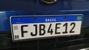O que significa as três primeiras letras da placa Mercosul do carro ou moto, segundo o Departamento de Trânsito