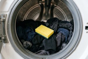 esponja na máquina de lavar