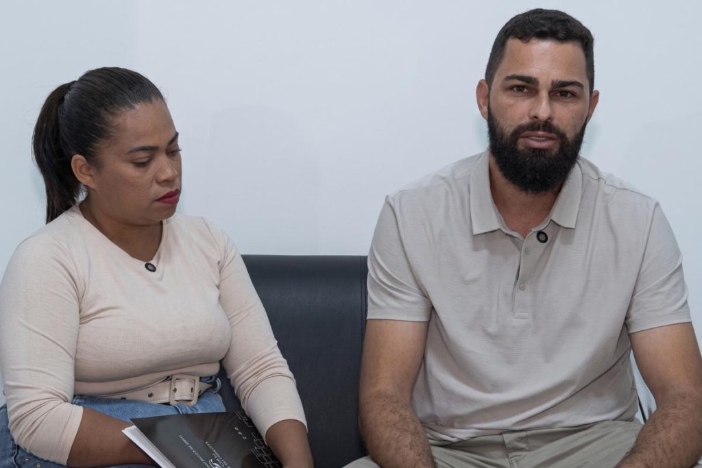Vendedor nunca conheceu os irmãos, separados no início da década de 1990