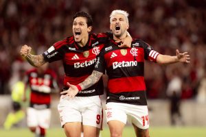 Clubes de futebol brasileiro fazem manifesto contra veto a bets