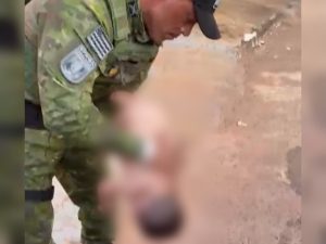 Prisão é interrompida após mãe desesperada pedir socorro para salvar bebê engasgado em Goianira