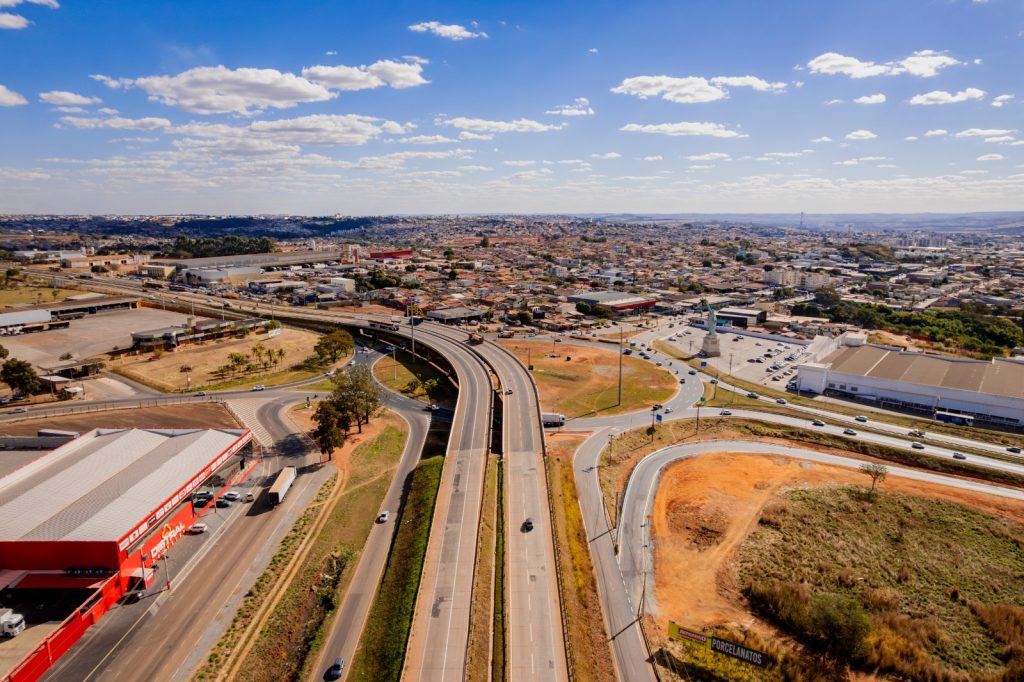Prefeitura de Anápolis começa a construir nova faixa de acesso ao trevo da Havan e motoristas devem ficar atentos