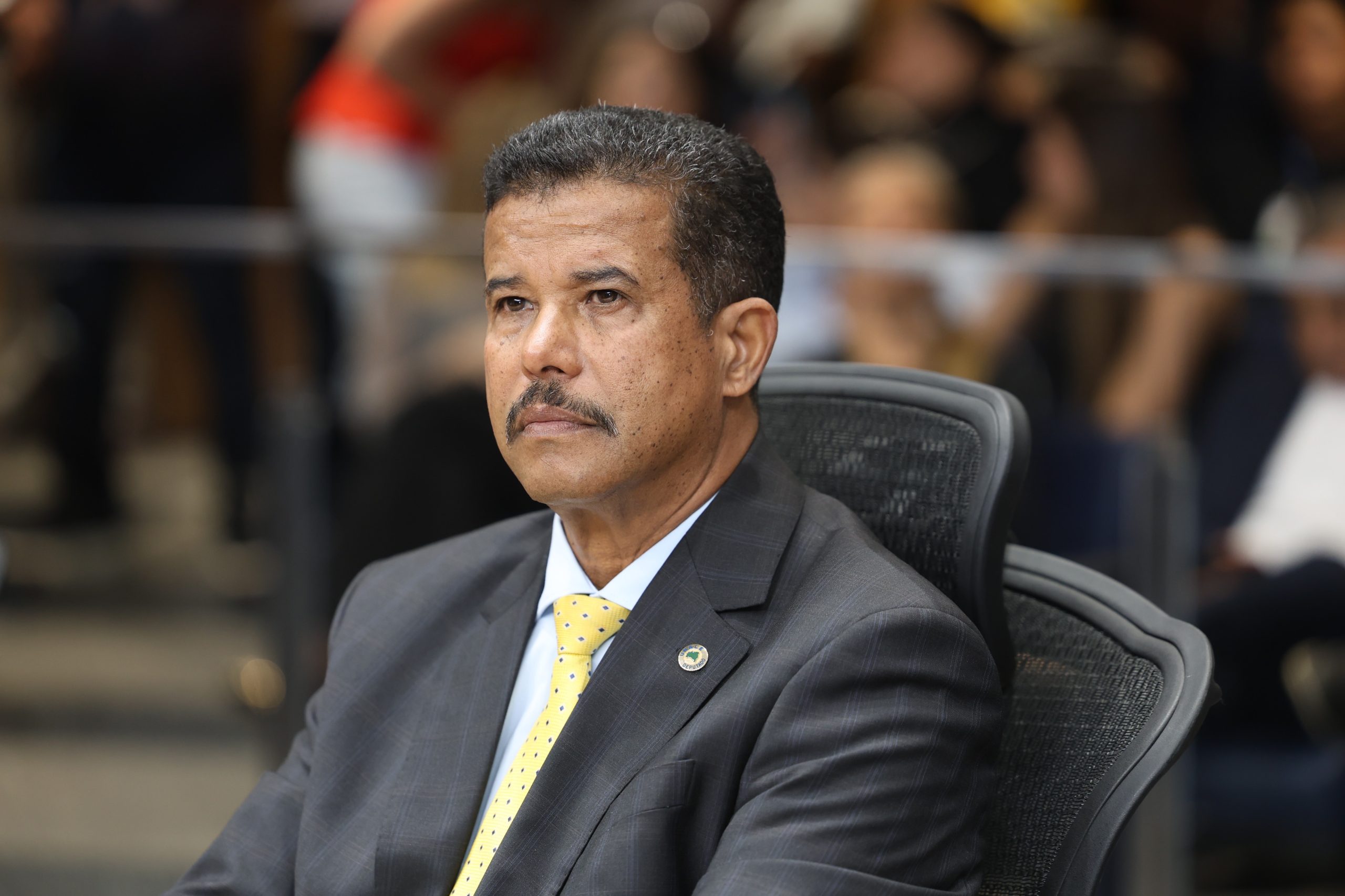 Coronel Adailton entra na mira da Justiça Eleitoral por propaganda irregular