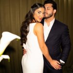 Murilo Huff e Gabriela Versiani reuniram familiares e amigos em Goiânia para oficializar o noivado em uma noite especial. (Foto: Reprodução/Redes sociais)