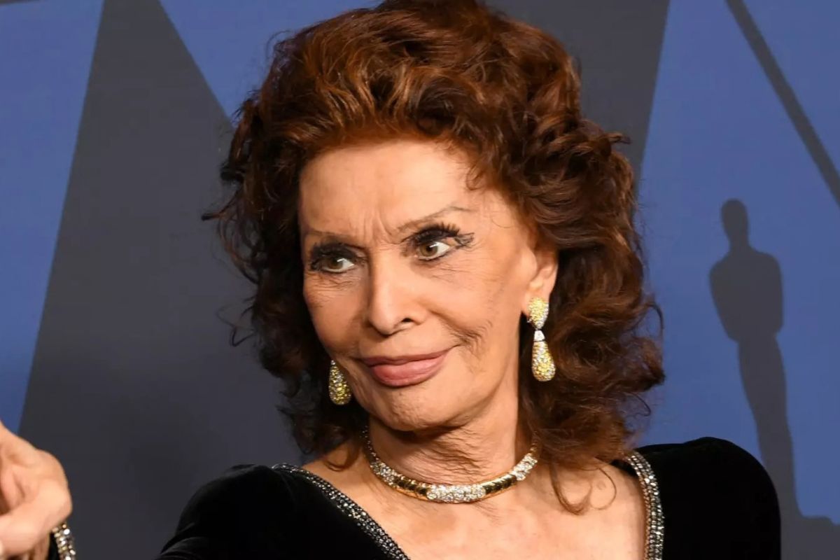 Aos 92 anos, Sophia Loren revela o que faz a velhice continuar leve: “É preciso aproveitar o tempo e nunca parar de sonhar”