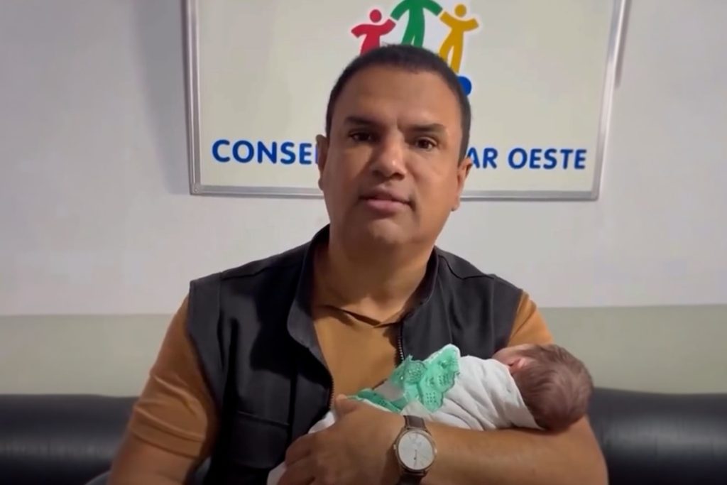 Irmãos recém-nascidos vão para acolhimento após entrega voluntária da mãe em Goiânia