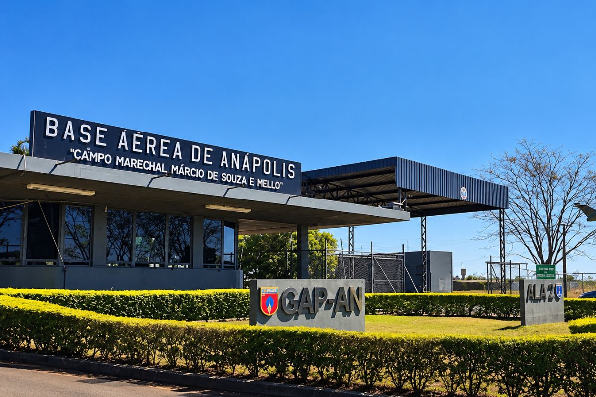 Mãe pede ajuda para tirar filho “preso” da Base Aérea de Anápolis; FAB se pronuncia e explica o caso
