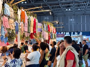 Feira da Gestante traz produtos para mães e bebês e ação gratuita de vacinação. (Foto: Reprodução/Site/Feira da Gestante)