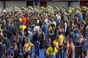 Entre homenagens e saudade, multidão se despede de Amilton Filho no Ginásio Internacional Newton de Faria