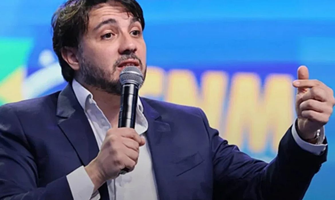 Justiça confirma dívidas de Renan Santos e frustra tentativa de sigilo sobre cobranças de impostos - Foto