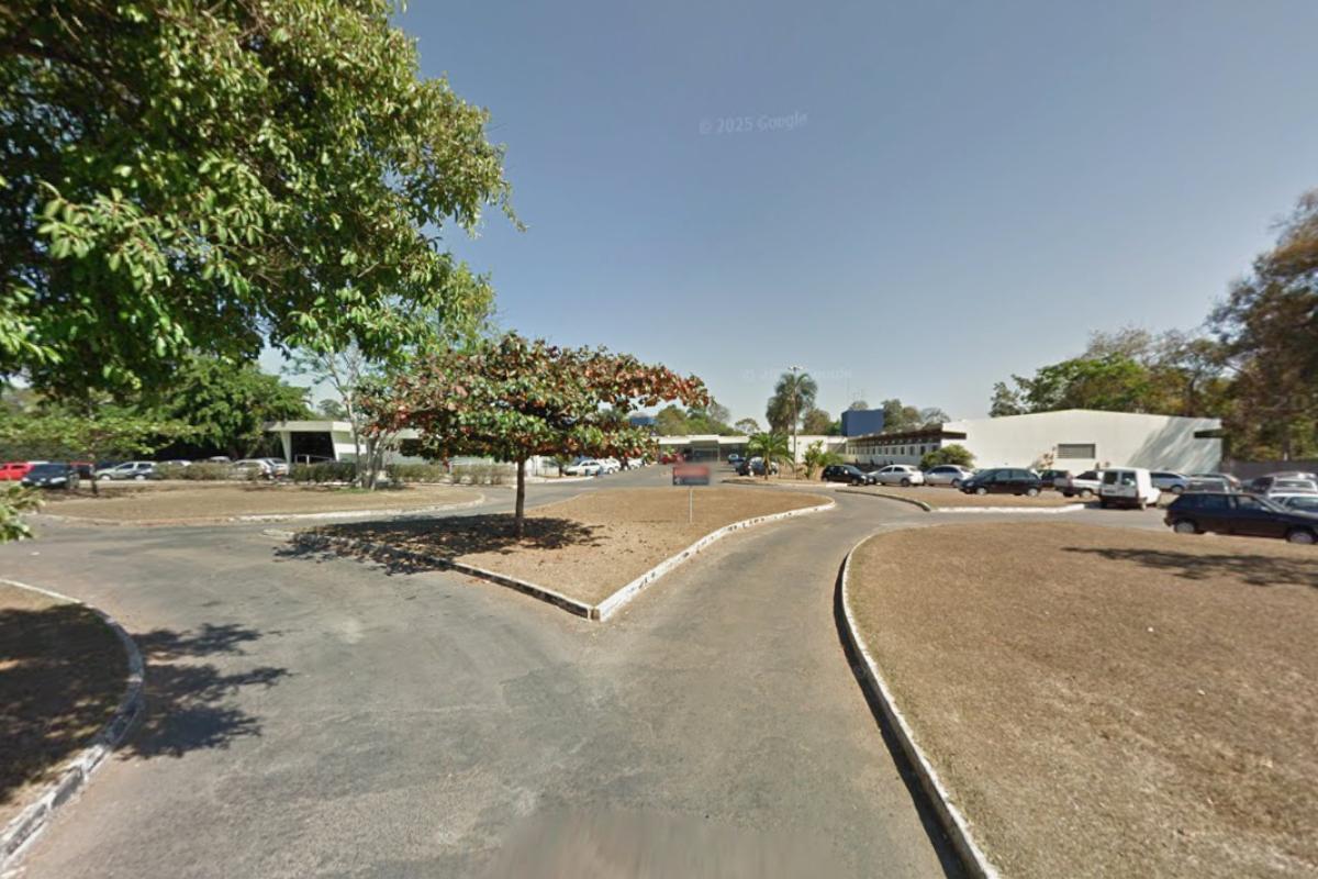 Hospital Santa Genoveva em 2011, quando ainda estava em funcionamento. (Foto: Reprodução/Google Maps)