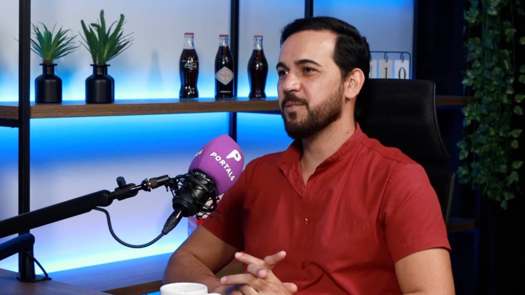 Anderson Siqueira, dono da Hidrofix, durante entrevista ao podcast Canteiro 6
