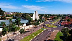 Trabalhador em Goiás receberá R$ 10 mil após ser obrigado a buscar água e banheiro em comércios fora do local de trabalho durante o expediente