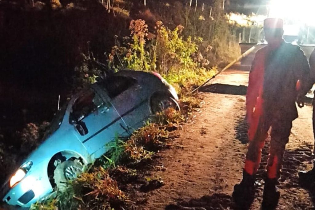 Motorista morre após carro cair em represa na zona rural de Morrinhos