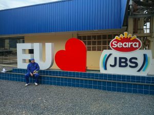 JBS está com oportunidade para estudantes em Goiânia; veja como se inscrever