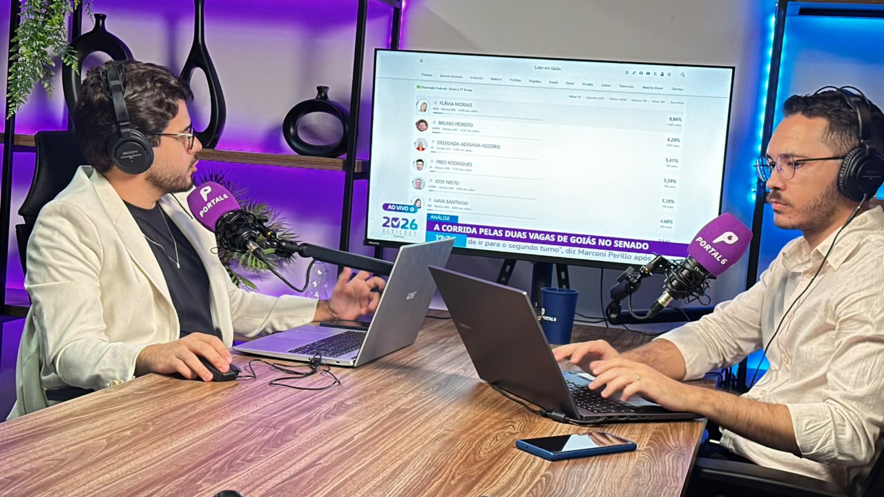 Lucas Almeida e Ícaro Gonçalves comandam a apuração dos votos em no Canal Portal 6, no YouTube