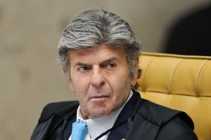 Bets chegam ao dia de sair do ar ainda esperando liminar de Fux no STF