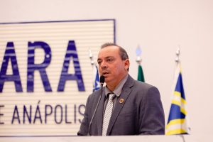 Suender ensaia entrada na oposição a Márcio Corrêa e mira disputar Prefeitura de Anápolis: "2028 nos aguarda"