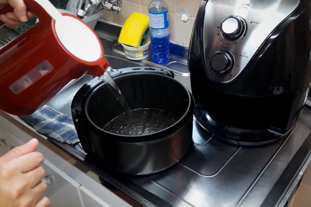 dica para limpar a air fryer