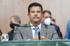 Derrotado nas urnas, Coronel Adailton está processando Márcio Corrêa e quer R$ 100 mil de indenização