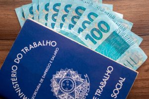 Salário mínimo pode sofrer aumento em 2027