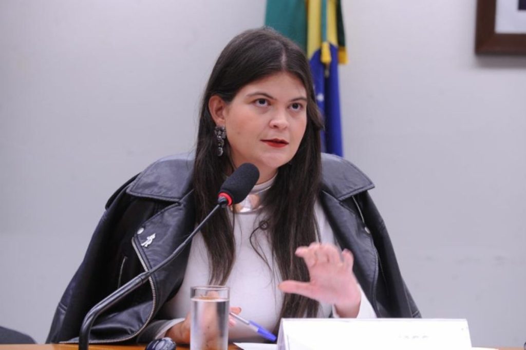 CNJ suspende cassação de Aava Santiago após Michel Magul assumir o cargo