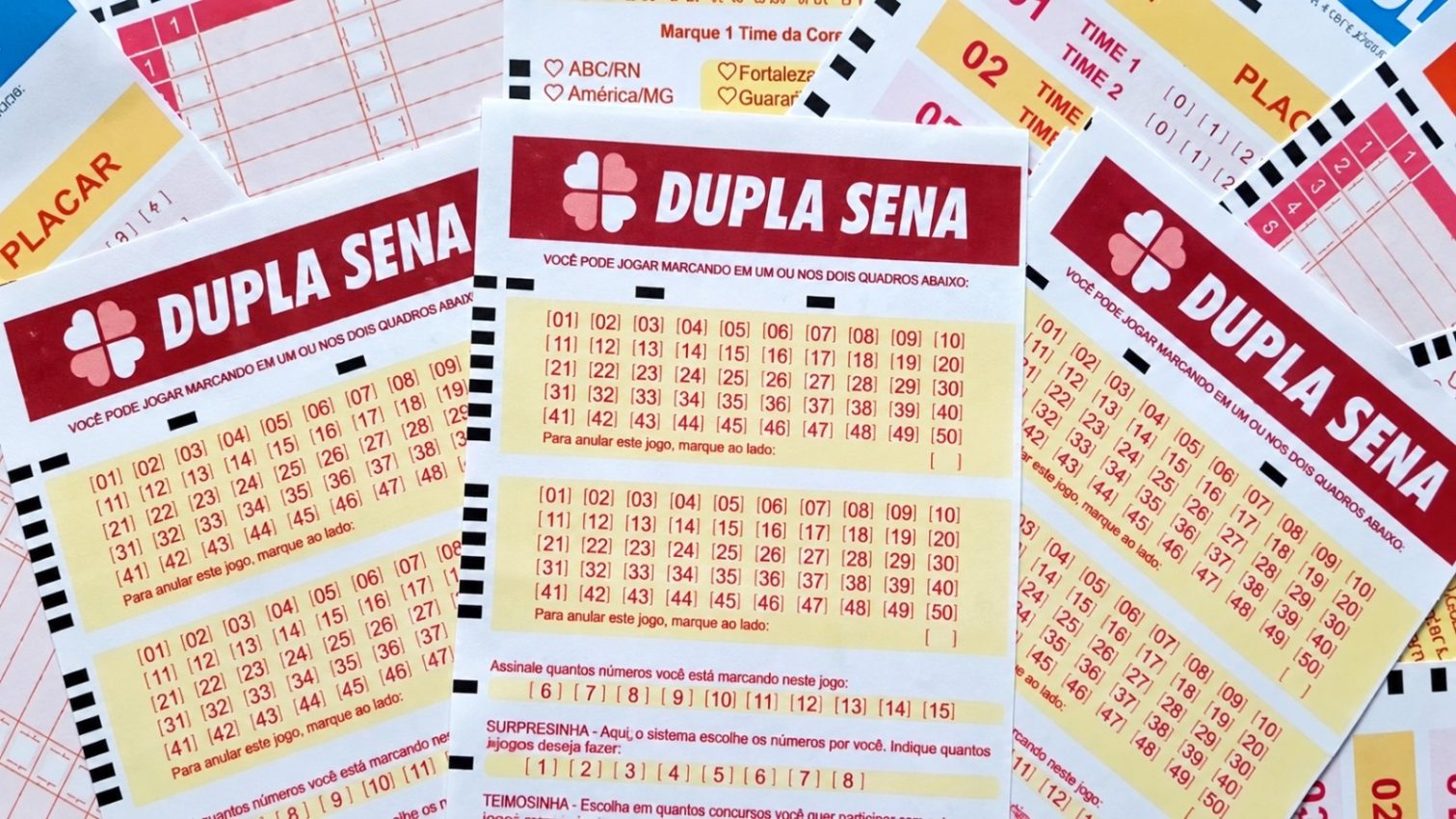 Aposta de Goiás acerta cinco números na Dupla Sena e leva prêmio para casa; confira o resultado do sorteio